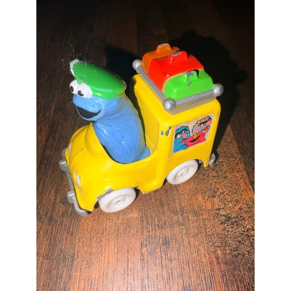 Vtg 1983 Playskool Sesame Street Cookie Monster Driving Taxi Diecast‎ Car Rare